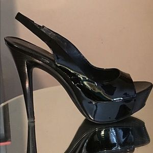 Jessica Simpson black patent peep toe sling backs